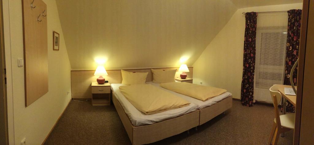 Hotel Zur Heidebluete Hambühren Eksteriør bilde