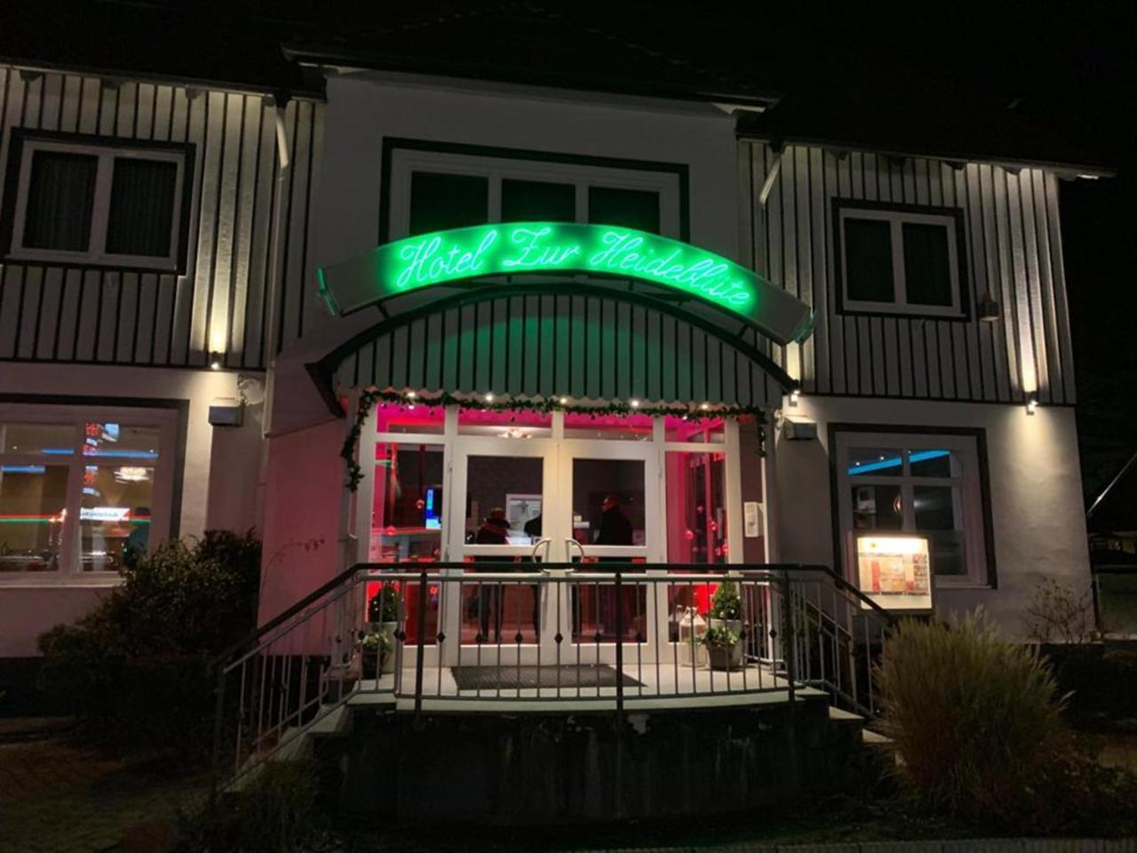 Hotel Zur Heidebluete Hambühren Eksteriør bilde